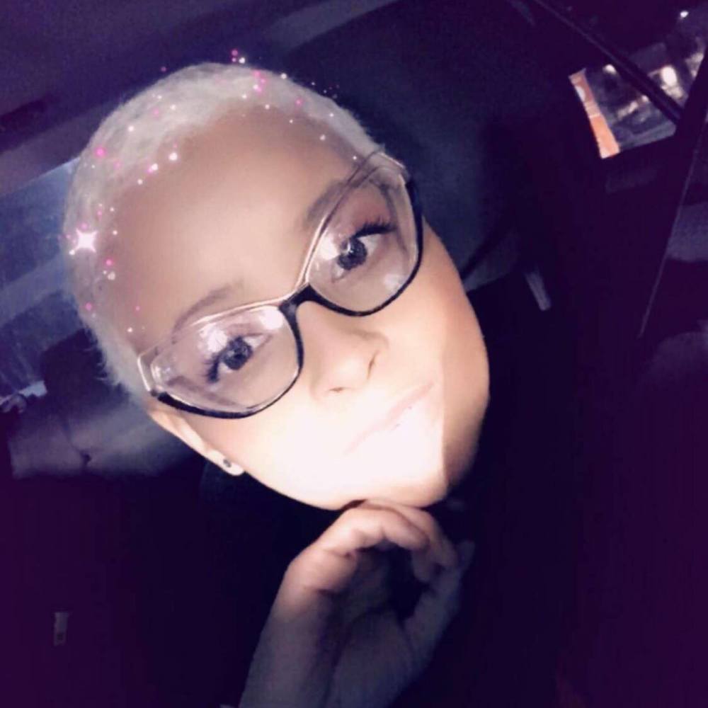 Meet your Posher, Sierra